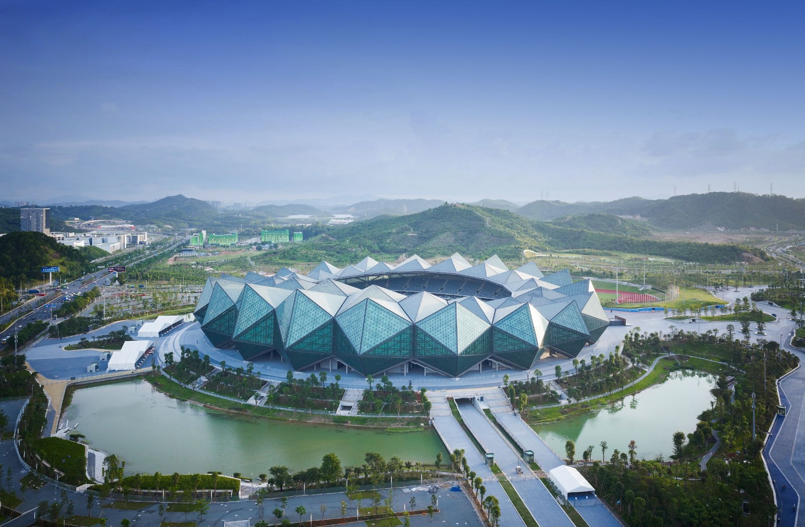 1603161352132534.jpg 深圳大运会主体育场(鲁班奖、詹天佑奖)1.jpg