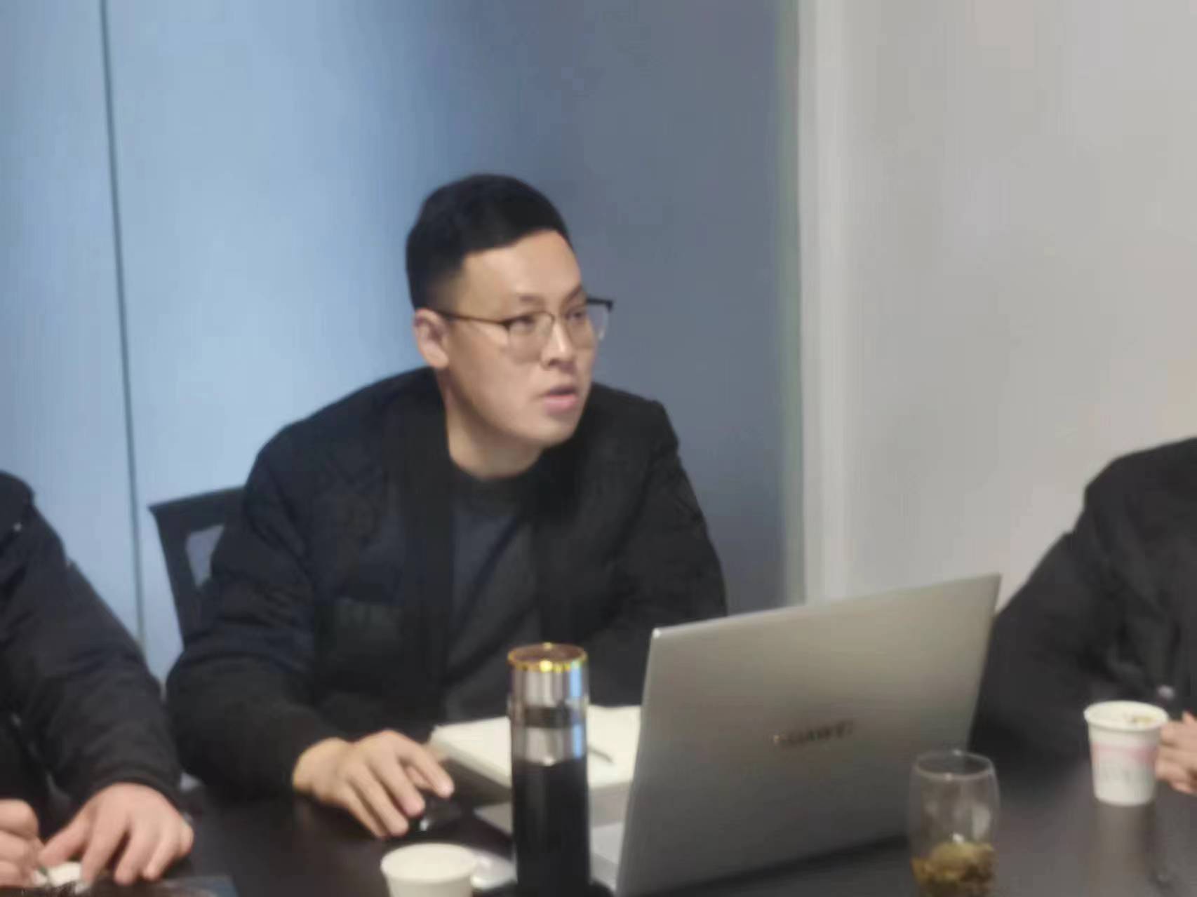 1711941712913188.jpg 1711941712913188.jpg