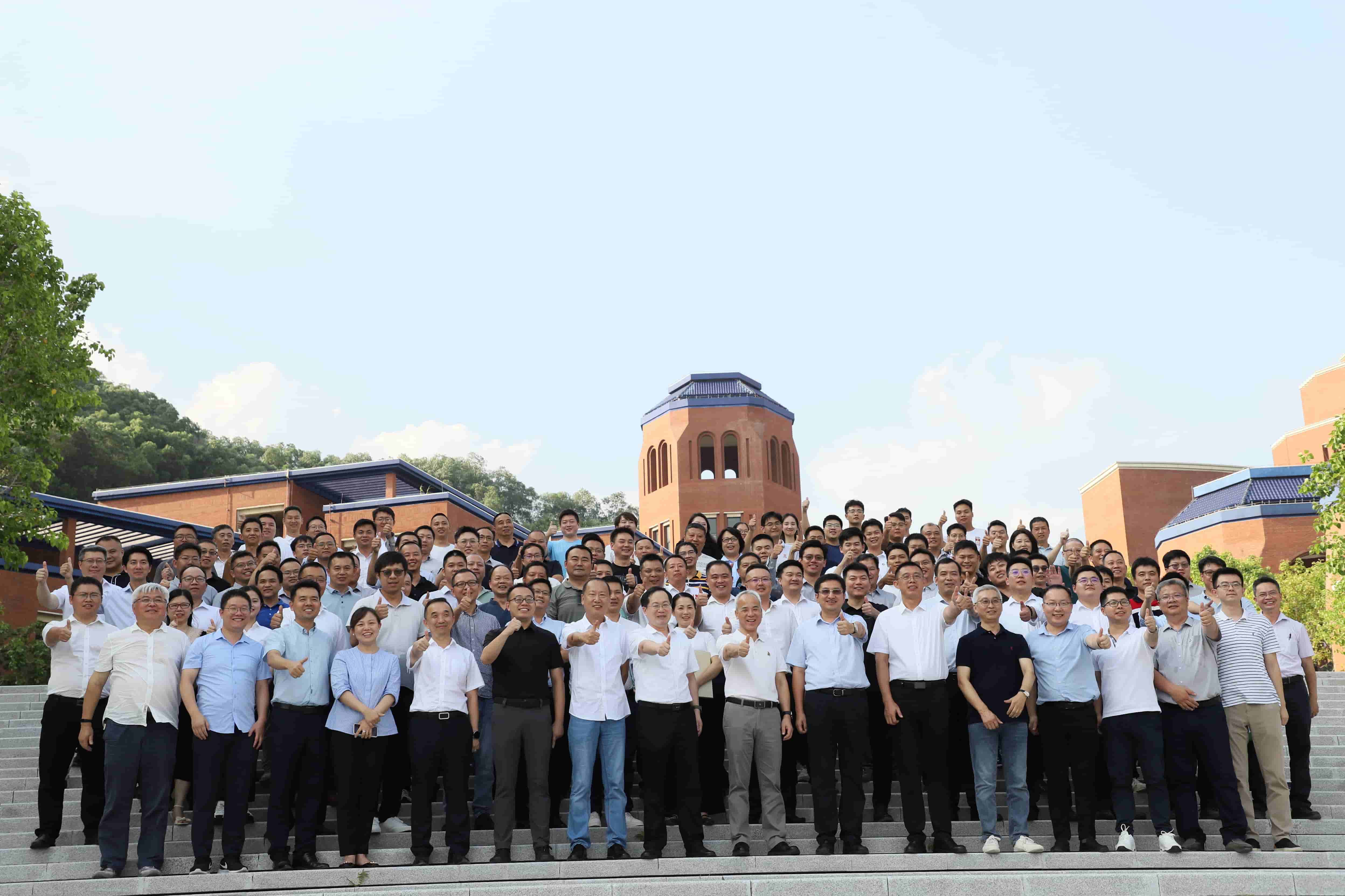 工韵匠心 佳绩斐然：中山大学·深圳校区建设工程项目总结表彰大会隆重召开